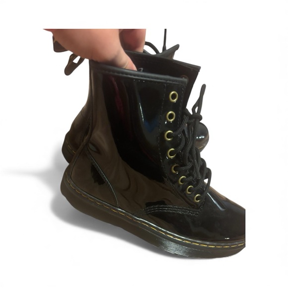 Black Patent Leather Airwair Lace-Up Boots - Picture 7 of 10